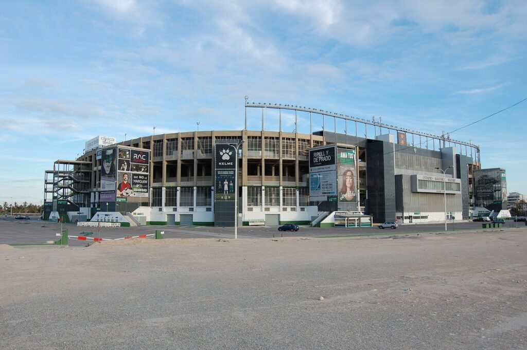 Anmarsch von außen – Februar 2015 · Estadio Martínez Valero