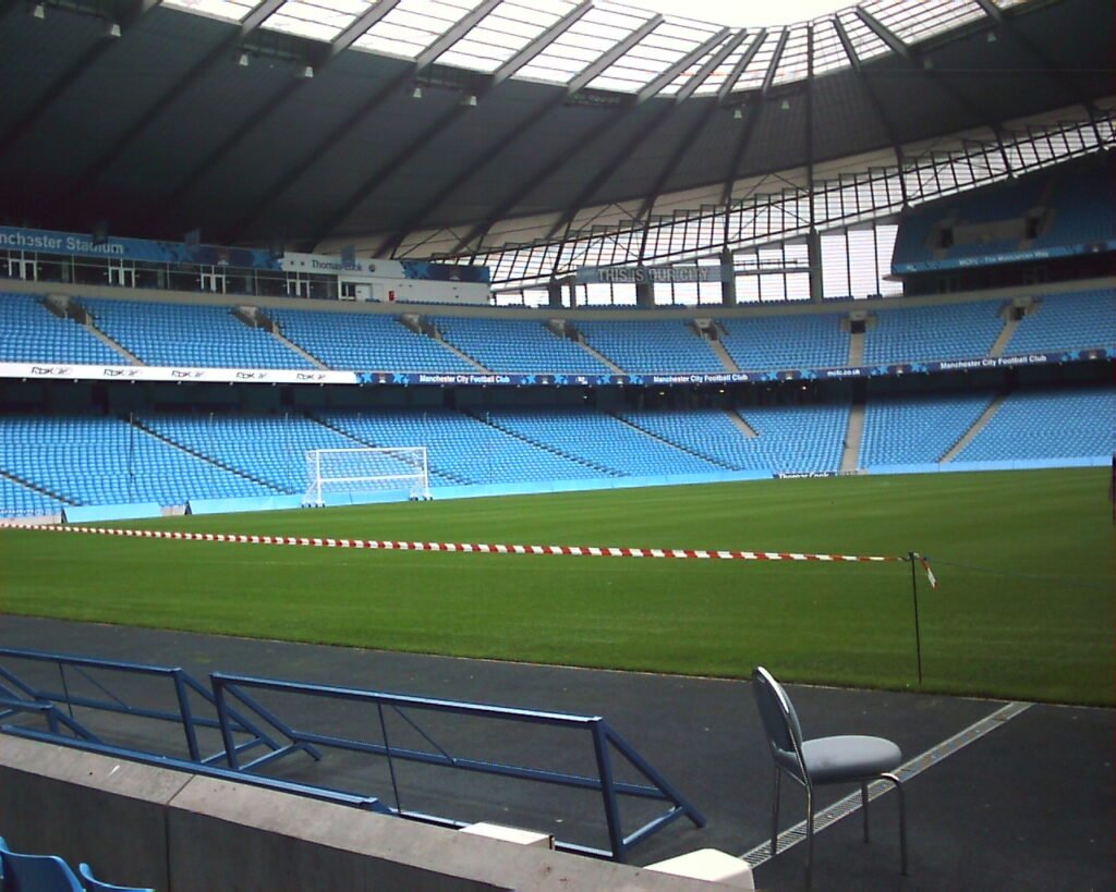 Pep Guardiola Stand – historische North-Stand-Ansicht (2006) · Etihad Stadium