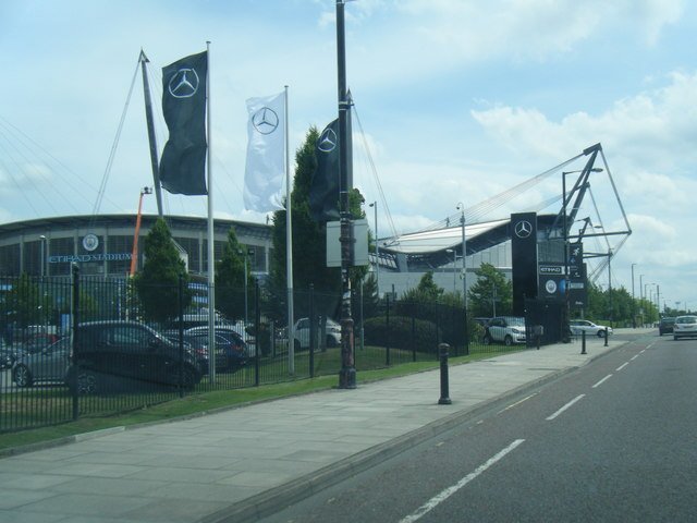 Street and matchday surroundings · Etihad Stadium