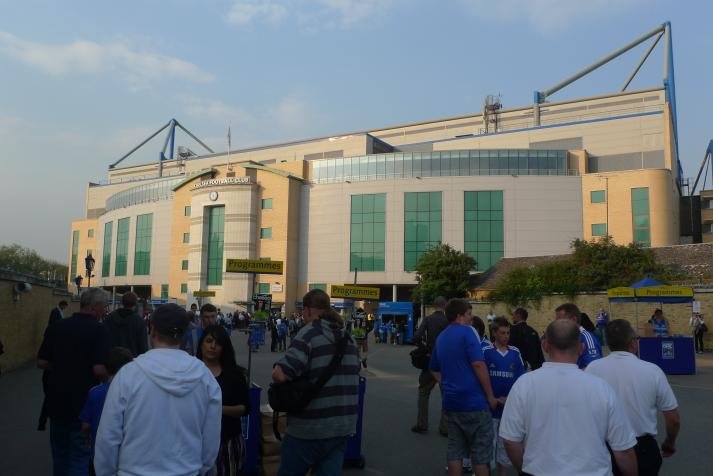 West Stand außen – historische Aufnahme · Stamford Bridge