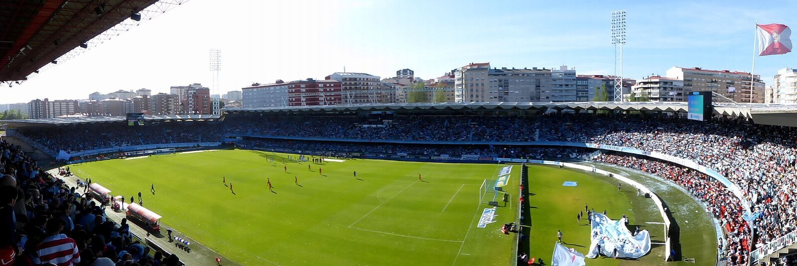 Volles Balaídos bei einem Celta-Spiel